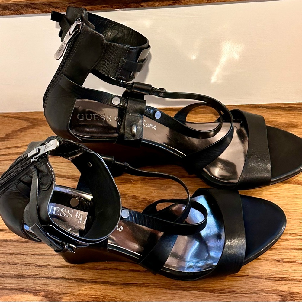 GUESS by Marciano Black Strappy Sandals in EUC